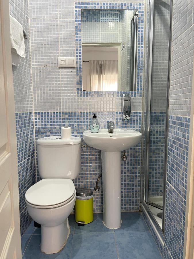 Az The Bridge Hostel - Coliving Zaragoza Ngoại thất bức ảnh