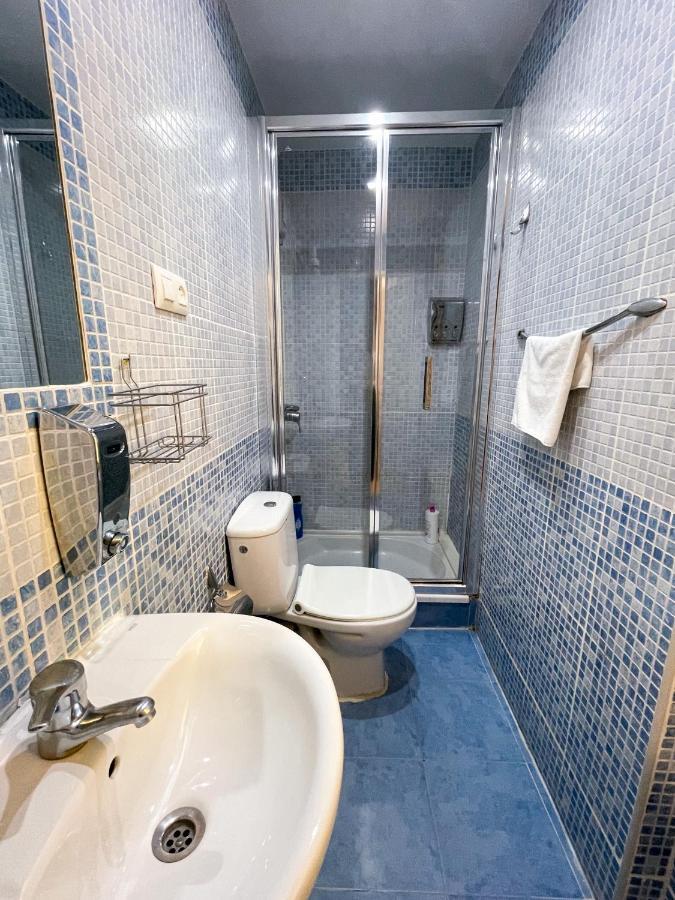 Az The Bridge Hostel - Coliving Zaragoza Ngoại thất bức ảnh